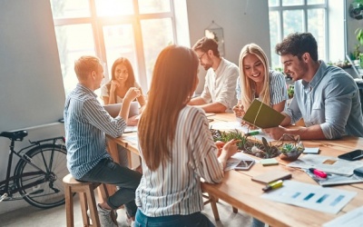 Tử vi thứ Hai (10/8/2020): Cự Giải dễ bị ảnh hưởng bởi mọi người xung quanh