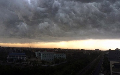 Dự báo thời tiết: Bắc Bộ mưa dông, Trung Bộ nắng nóng