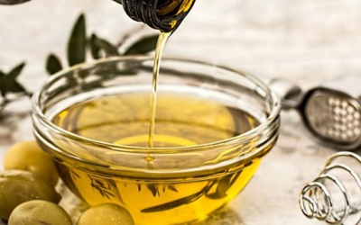 Điều trị rụng tóc hiệu quả bằng dầu ô liu