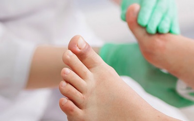 Người bị bệnh gout nên ăn gì để hạn chế cơn đau tái phát?