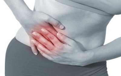 Ngoài 50 tuổi, bị sỏi túi mật 18mm nên uống thuốc hay phẫu thuật?