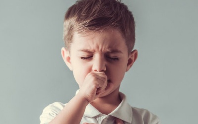 Mách mẹ cách trị ho vào ban đêm cho trẻ thời điểm giao mùa