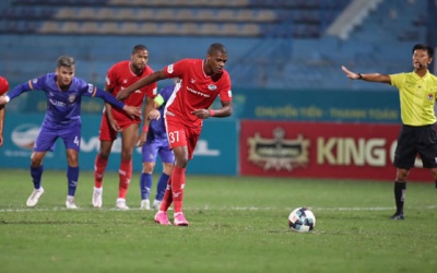 V.League 2020: Ngôi vương vẫn chưa thể nói trước