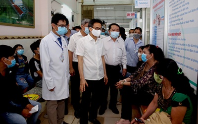 Phó Thủ tướng Vũ Đức Đam kiểm tra, chỉ đạo công tác phòng chống dịch ở Long An, Đồng Nai