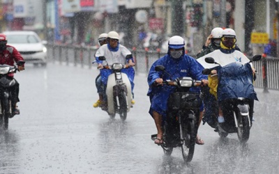 Dự báo thời tiết: Bắc Bộ ấm lên, Nam Bộ có mưa trái mùa