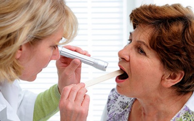 Màu sắc của lưỡi nói gì về sức khỏe của bạn?