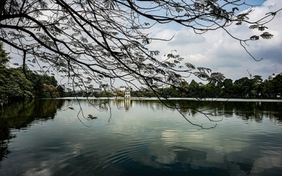 Chỉ số không khí 18/12: Sắc xanh phủ kín nhiều khu vực tại Hà Nội