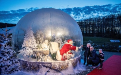 Không khí chào đón Giáng sinh 2020 trên khắp thế giới thời Covid-19