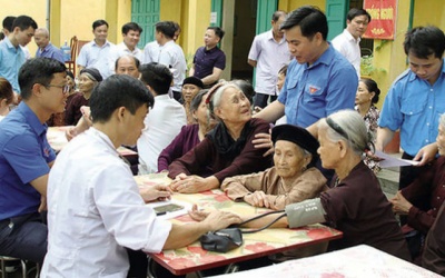 Thủ tướng ban hành Chương trình chăm sóc sức khỏe người cao tuổi 