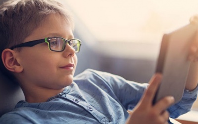 Bảo vệ thị lực của trẻ trong mùa Đông