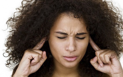 Những nguyên nhân gây nghe kém 2 bên tai mà bạn không ngờ tới