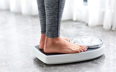 5 mẹo ăn uống giúp giảm cân sau Tết