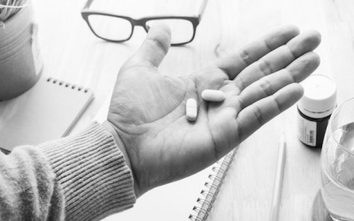 7 cách giúp phòng tránh hiện tượng 'bật - tắt' do thuốc Parkinson