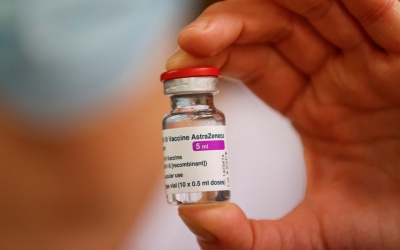 Việt Nam chính thức tiêm vaccine ngừa COVID-19 của AstraZeneca