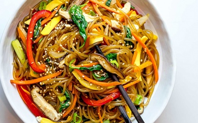 Đổi vị cho bữa tối với miến trộn rau củ ngũ sắc