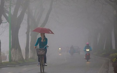 Hà Nội mưa nhỏ rải rác, vùng núi Bắc Bộ mưa dông diện rộng