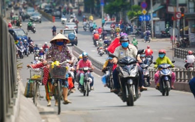 Dự báo thời tiết: Bắc Bộ nắng nóng, Nam Bộ mưa dông vào chiều tối