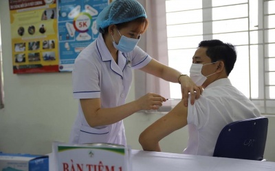Thêm 2 ca mắc COVID-19 nhập cảnh, hơn 170.000 người được tiêm vaccine