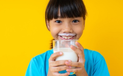 Cách làm sữa trái cây cho bé ngay tại nhà