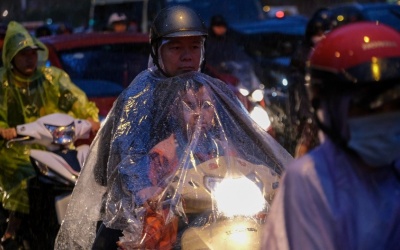 Cả nước chiều tối có mưa dông, đề phòng lốc sét và gió mạnh