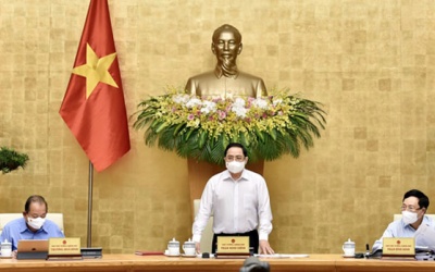 Thủ tướng: Chúng ta cần cách tiếp cận mới, chuyển sang tấn công dập dịch 