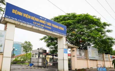 Dịch COVID-19: Thêm 8 ca mắc mới, nhiều địa phương cho học sinh tạm dừng đến trường