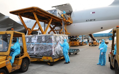 UNICEF kêu gọi các nước G7 chia sẻ nguồn cung vaccine phòng COVID-19