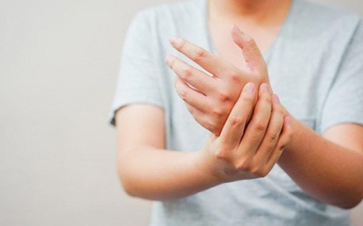 Tim đập nhanh, tay chân run, khó thở là bị làm sao, có nguy hiểm không?