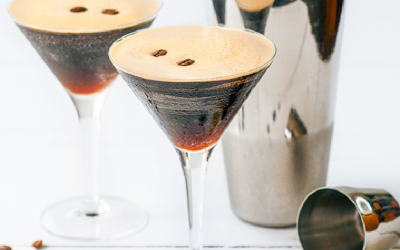 Bạn biết cách pha cocktail Espresso Martini?