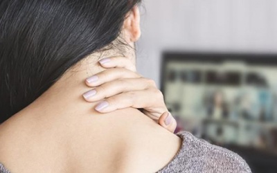 Giải pháp cải thiện thoát vị đĩa đệm cột sống cổ an toàn từ tự nhiên