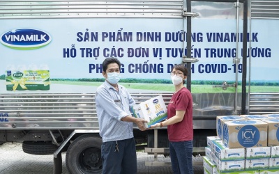 Vinamilk ủng hộ 48.000 sản phẩm để TPHCM chống dịch Covid-19