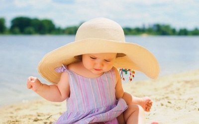 6 lưu ý giữ cho cơ thể bé mát mẻ trong mùa nóng