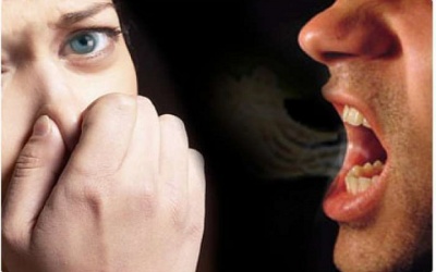 Hơi thở có mùi “tố cáo” gì về sức khỏe của bạn?