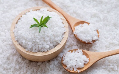 Những dấu hiệu cảnh báo bạn đang ăn quá nhiều muối