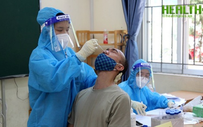 Người dân tự lấy mẫu test nhanh COVID-19 tại nhà thế nào?