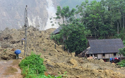 Cả nước mưa dông diện rộng, vùng núi đề phòng lũ quét và sạt lở đất