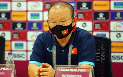 HLV Park Hang-seo thừa nhận Australia nổi trội trên mọi phương diện