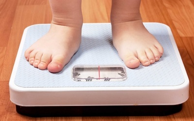 Giảm cân cho trẻ thế nào để vẫn đảm bảo dinh dưỡng phát triển chiều cao?