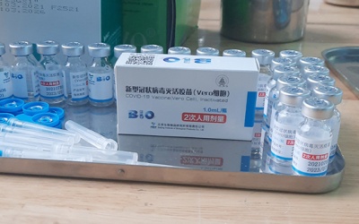 Y tế tuần qua: Đón thêm vaccine, Hà Nội yêu cầu tiêm thần tốc