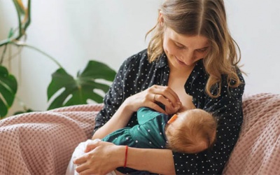 Thực phẩm mẹ nên tránh khi đang cho con bú