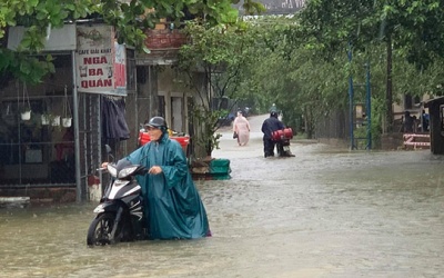 Nhiều tỉnh, thành miền Trung mưa lớn từ đêm ngày 6/10