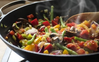 Điểm danh những loại rau củ giàu dinh dưỡng hơn khi nấu chín