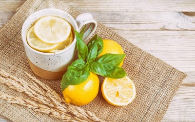 Uống nước chanh ấm mỗi ngày có lợi gì cho sức khỏe?