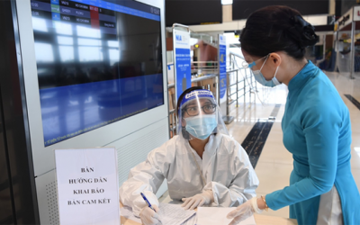 Khách đi máy bay, tàu hỏa cần thực hiện những thủ tục nào?