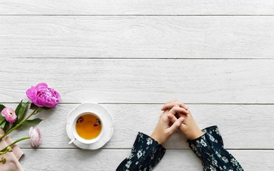 5 loại trà thảo mộc tốt cho chị em bị PCOS