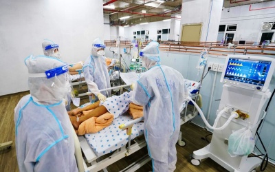 Kỳ III: Cần có sự công bằng giữa y tế công lập và y tế tư nhân