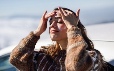 4 lý do bạn nên duy trì thoa kem chống nắng vào mùa Đông