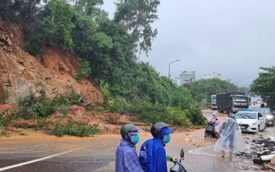 Mưa lớn ở Trung Bộ diễn biến phức tạp