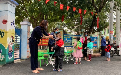 Học sinh trở lại trường: Các tỉnh chuẩn bị và triển khai thế nào?