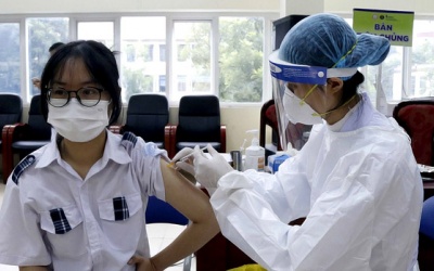 Ghi nhận 2 học sinh tử vong sau khi tiêm vaccine phòng COVID-19